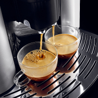 Delonghi/德龙 ESAM3200S 豆粉两用 小型家用 意式 办公室 全自动咖啡机 原装进口 送面包机