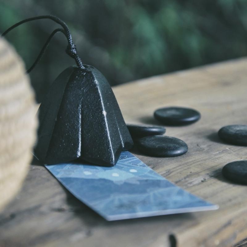 日本南部铸铁风铃挂饰龙胆复古夏日式和风铃寺庙铃铛生日礼物黑色