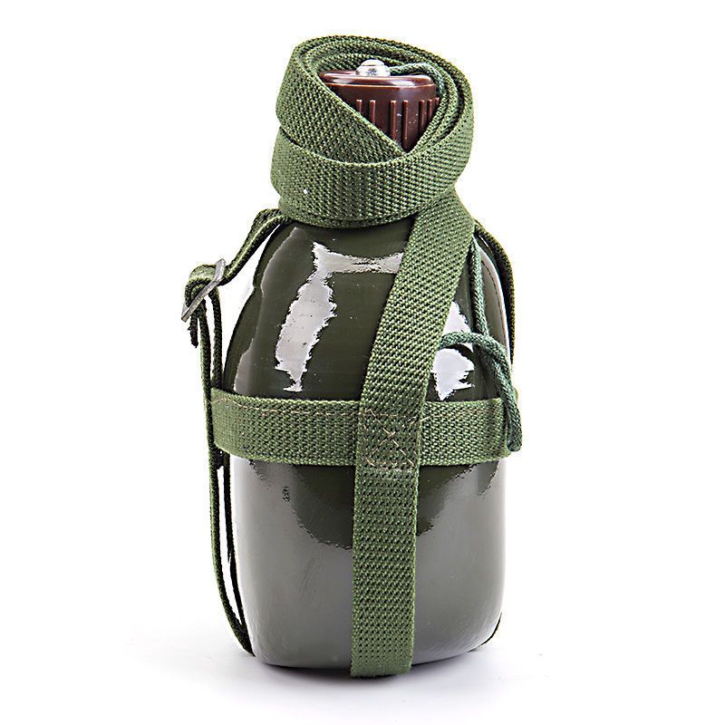 背带水壶