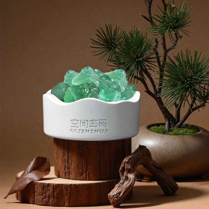臻远 香薰晶石不规则西伯利亚绿水晶 云雾青柑(含10ml精油) ZY-ZGTT-53 套高清大图