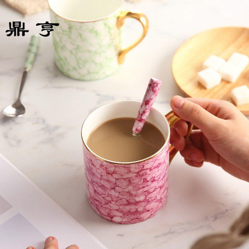 鼎亨ins陶瓷马克杯带勺情侣杯子一对创意潮流韩版咖啡杯简约家用