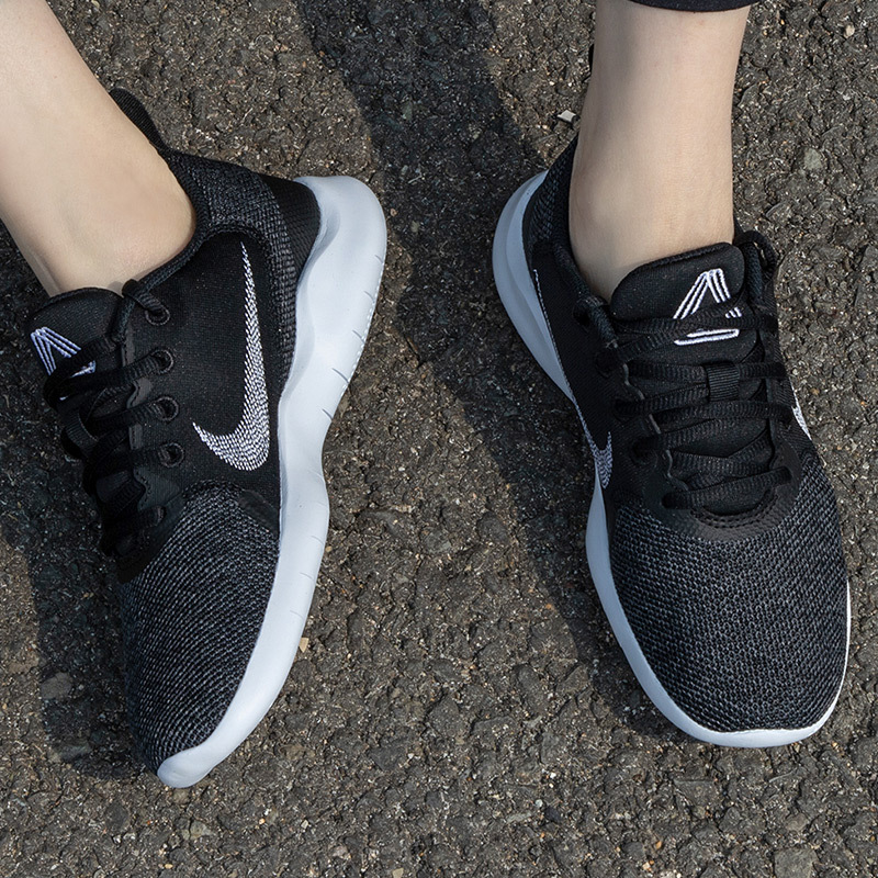 Nike耐克女鞋2021冬季新款运动鞋低帮网面透气耐磨跑步鞋