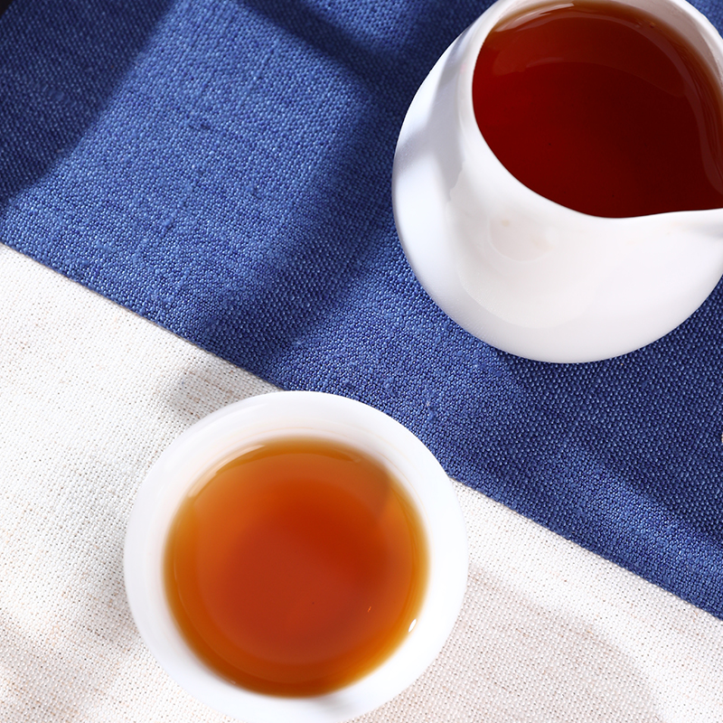 一分耕耘红茶 墨绿色商务罐装红茶 英德红茶英红九号 功夫红茶茶叶送礼250g/罐高清大图
