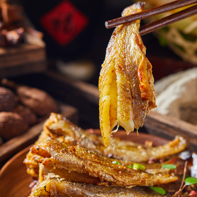 来伊份香酥小黄鱼125g海鲜鱼干干货即食香辣零食小吃独立包装海鲜即食卤味高清大图