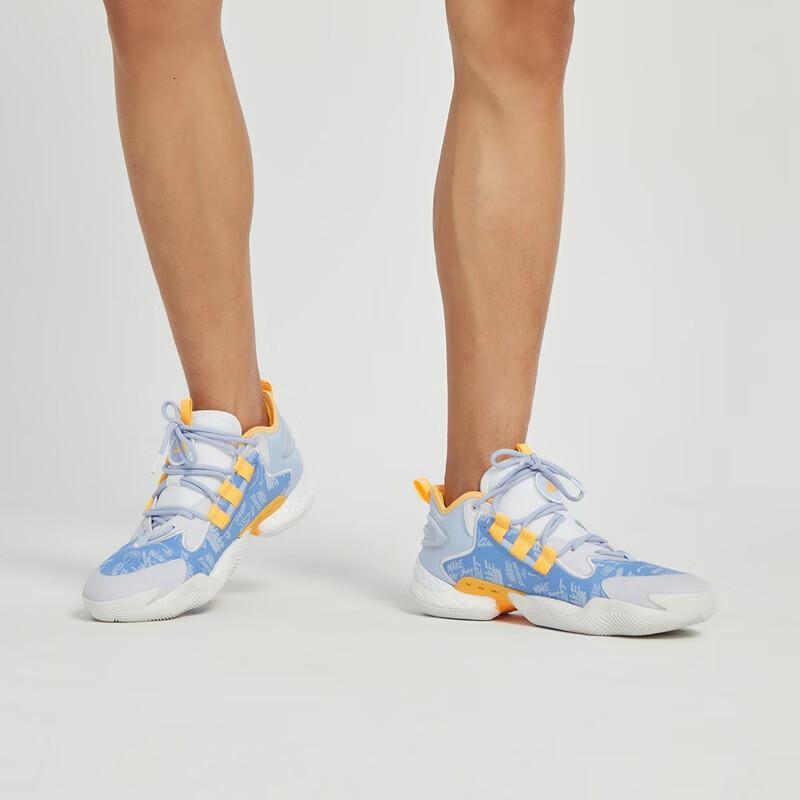 阿迪达斯(adidas) 男子BYW Select篮球鞋
