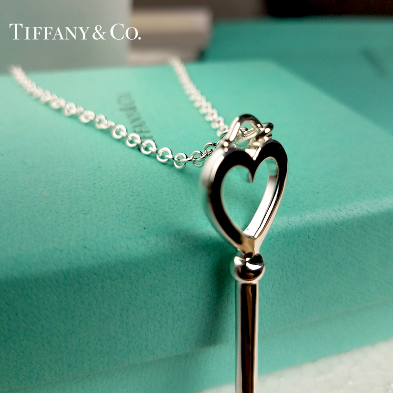 TIFFANY&CO.女士项链轻奢饰品925银项链爱心钥匙吊坠项链高清大图