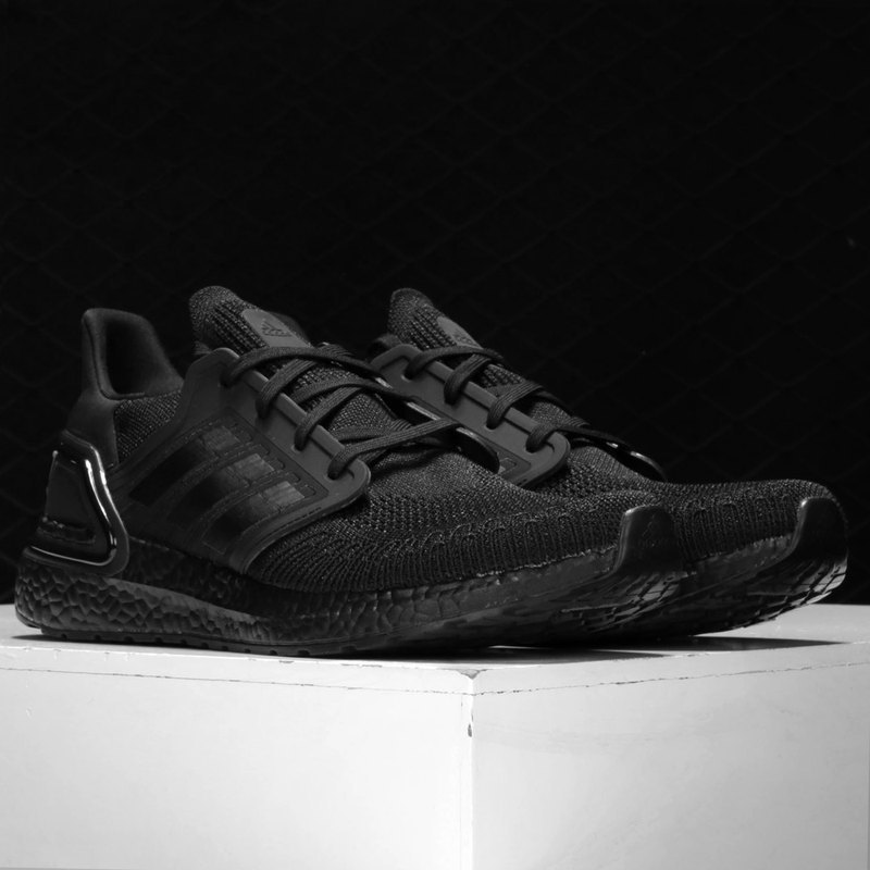 阿迪达斯 Adidas 运动休闲鞋 特卖 Adidas阿迪达斯男鞋21春季新款运动鞋ultraboost跑步鞋 Eg0691 价格图片品牌报价 苏宁易购幸运叶子官方旗舰店