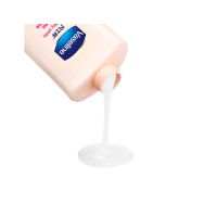 Vaseline/凡士林 滋润保湿水润持久留香温和弹嫩修护肌肤 维他亮肤亮采修护润肤露/身体乳 400ML 焕白亮肤