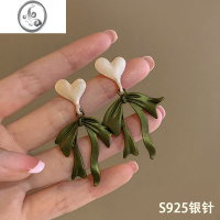 JiMi小清新绿色花朵耳环女气质网红新款耳钉小众高级感耳夹无耳洞耳饰 爱心蝴蝶结耳环-925银针