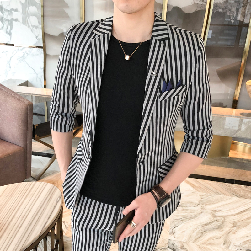 新款时尚条纹西服男士休闲商务西装型师修身中袖西服套装男礼服