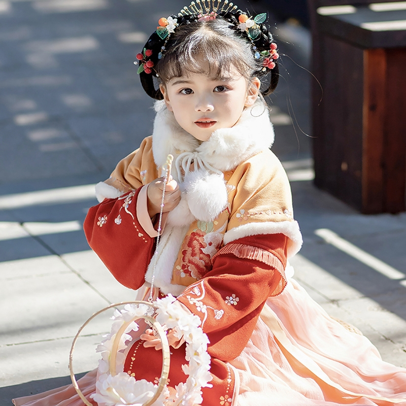 智扣年货汉服女童冬装小女孩中国风儿童唐装古风过年装拜年服古装