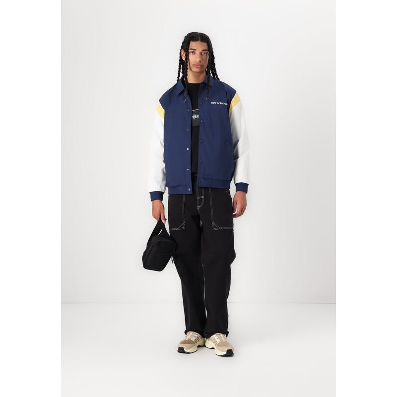 New Balance男士运动茄克夏季轻便休闲外套时尚百搭风衣高清大图