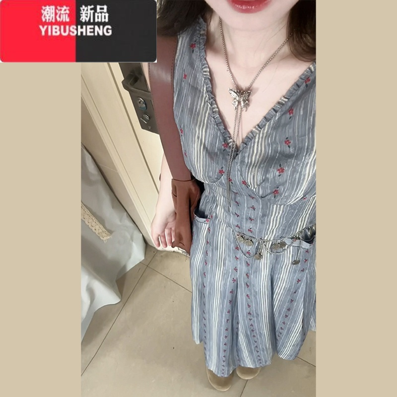 YIBUSHENG法式v领碎花连衣裙子女季2024新款小个子茶歇收腰无袖气质长裙