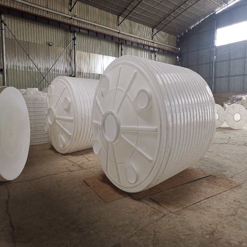 立式塑料水罐高清大图