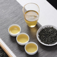 早春绿一级绿茶云南大叶种茶2022年早春绿茶250g云南临沧凤庆
