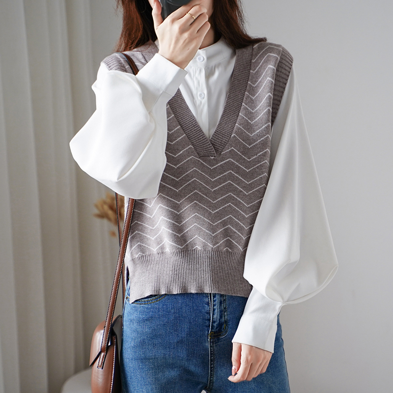 雪米贝奴马甲女秋季新款宽松波浪条纹马夹女外搭针织无袖毛衣背心