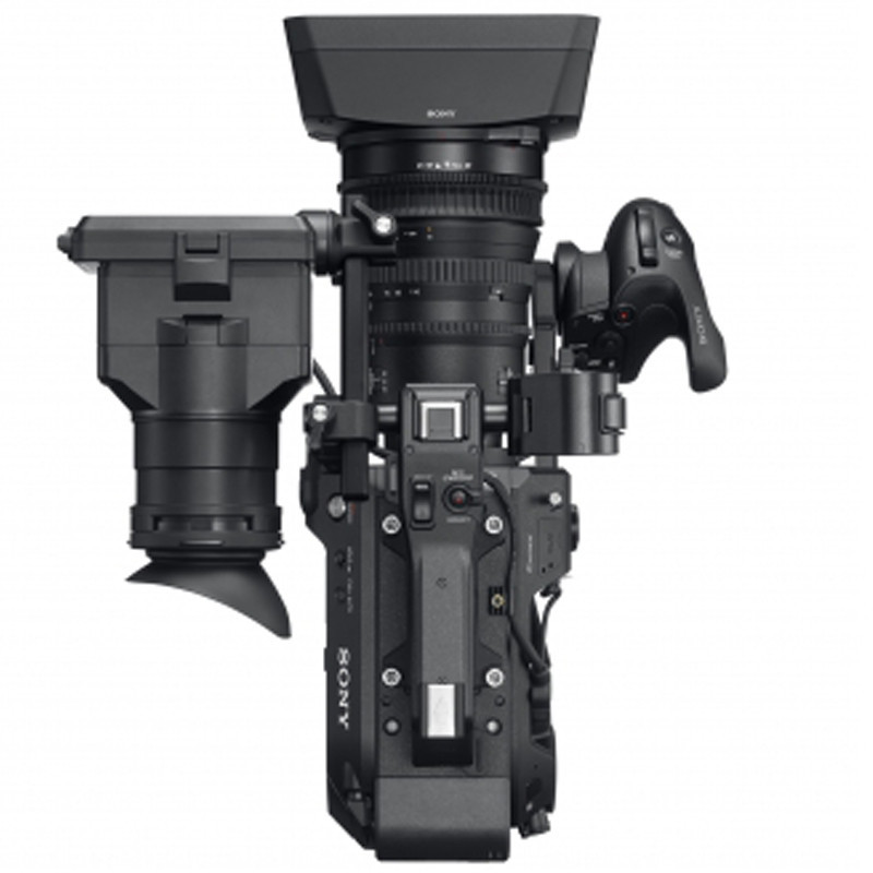 索尼(SONY) PXW-FS7M2K(18-110镜头+32G卡+包+三脚架)4K数码摄像机 约829万像素3.5英寸