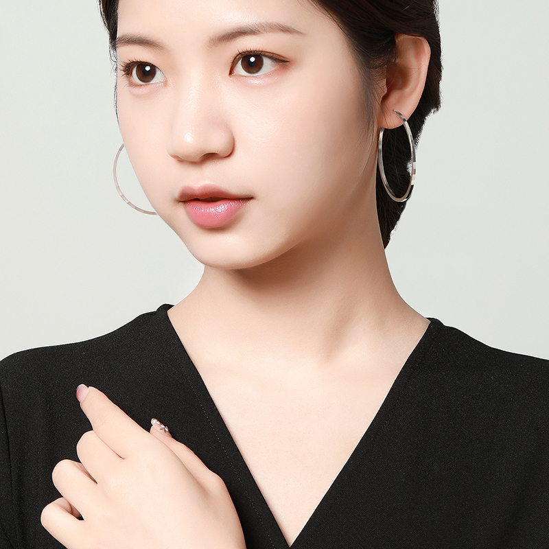 梦金园银耳环轻奢小众高级圈圈银耳饰小众设计送闺蜜生日礼物