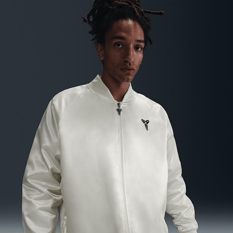 耐克(NIKE)Kobe灵感女式运动夹克防风保暖时尚装饰高性能外套