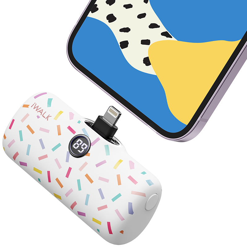 爱沃可/iWALK DBL5000PC 18W双向快充口袋宝5代图案版 白色高清大图