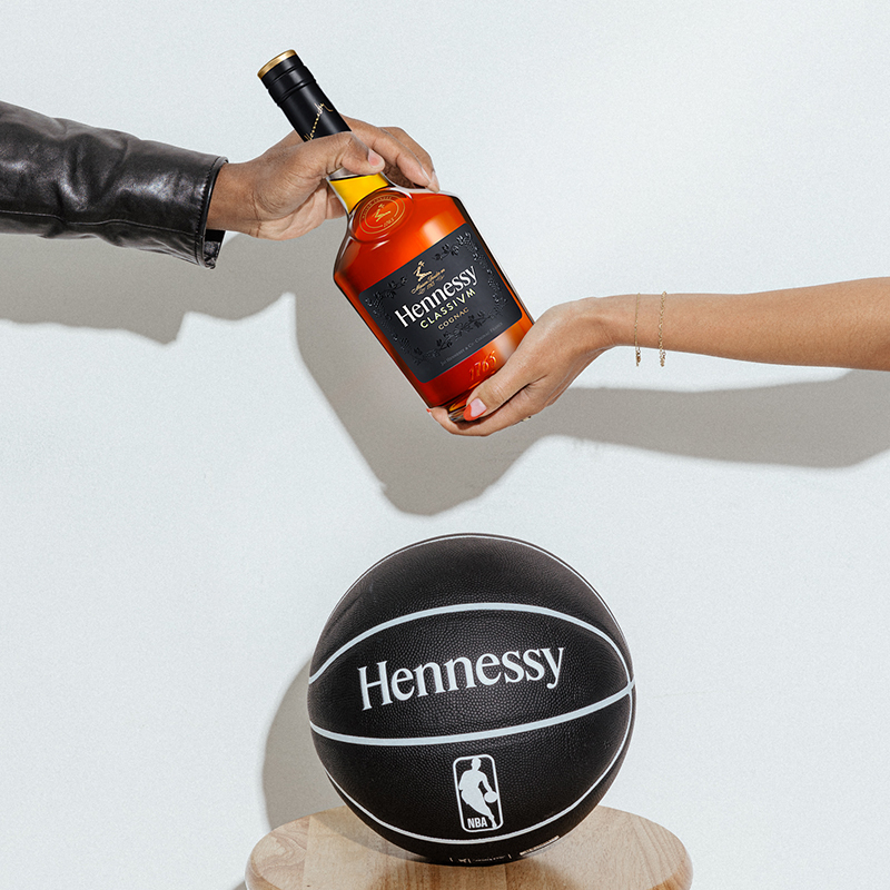 轩尼诗新点干邑白兰地nba联名版700ml