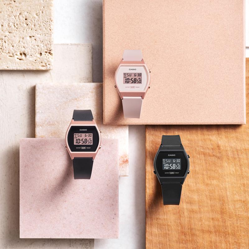 CASIO 卡西欧全黑数码防水运动男表50米防水男友礼物高清大图