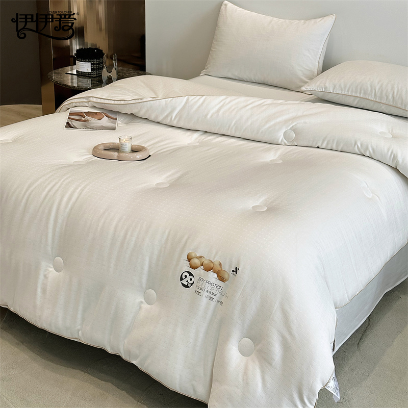 伊伊爱 全棉贡缎提花大豆秋冬被高清大图