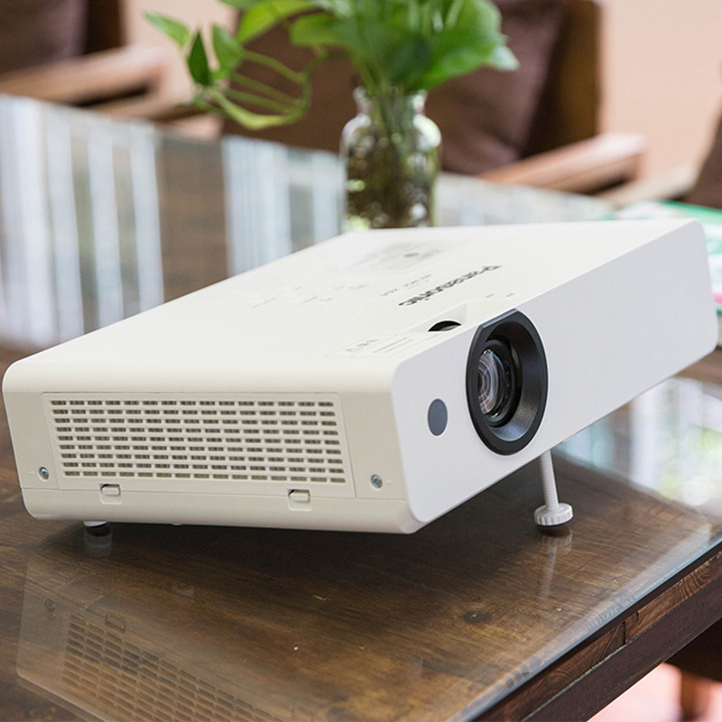 松下(Panasonic)PT-WW3600L家用高清宽屏投影仪商务办公教学家庭影院投影机 (3800流明 1280×800分辨率)