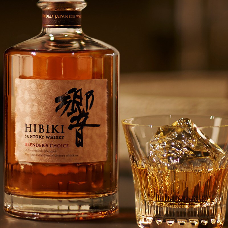 三得利威士忌suntory日本原装进口威士忌洋酒响hibiki红酒桶700ml无盒