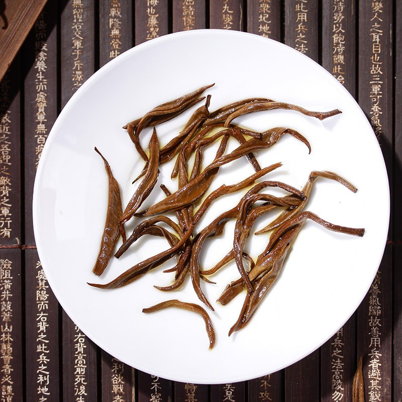 2021年春茶 新茶云南滇红茶叶 蜜香金丝古树红茶 凤庆滇红茶工夫红茶 黄金芽200克