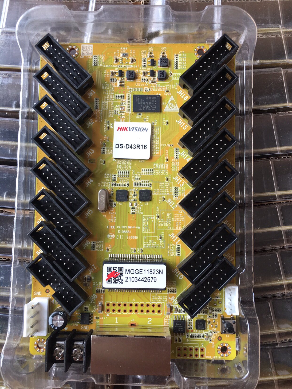 海康威视 DS-D43R16海康威视接收卡字母版的发绿色卡