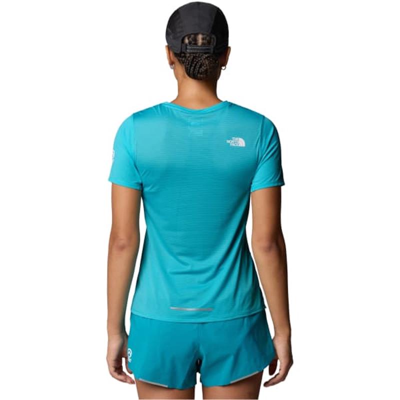女士户外高性能短袖T恤透气速干舒适运动服装高清大图