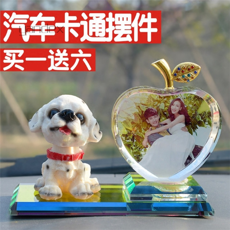 适用于汽车摆件香水座用饰品车内车载摇头狗狗韩国创意diy定制照片