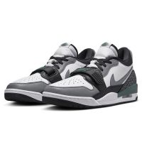 NIKE/耐克男子运动舒适耐磨缓震低帮气垫鞋休闲鞋CD7069-131 C