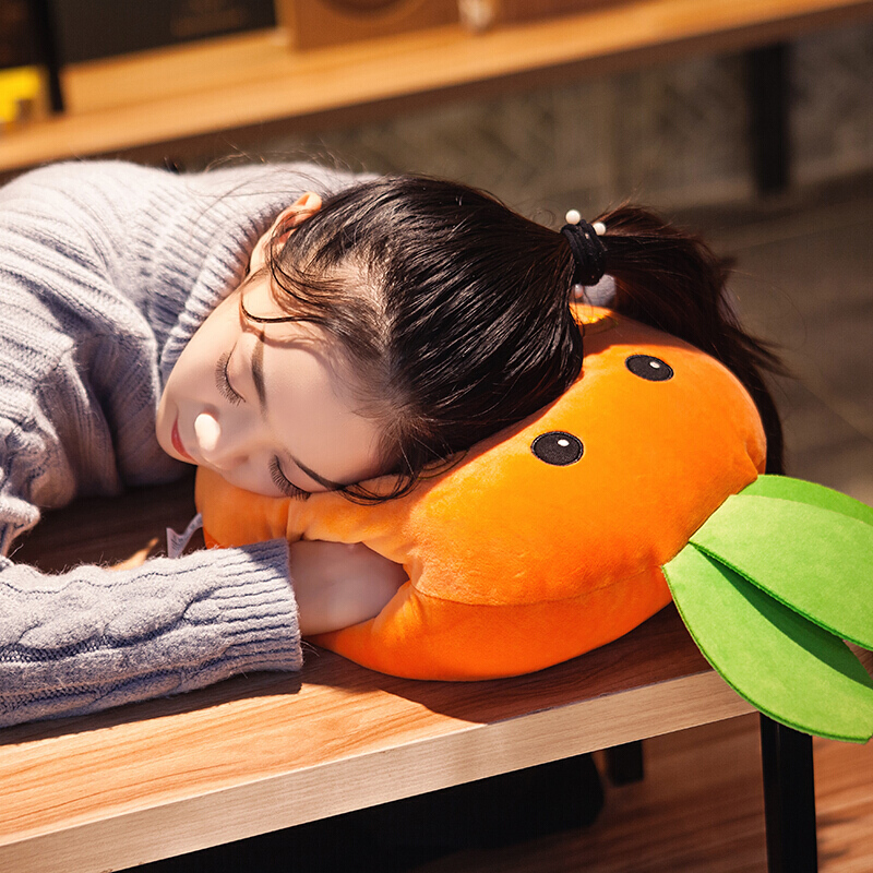 可爱萝卜暖手抱枕捂手枕毛绒公仔软羽绒棉布偶娃娃午睡枕头女生开眼微笑约40cm
