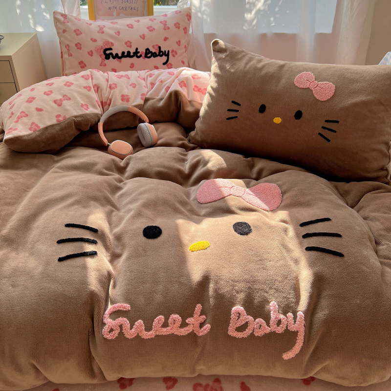 奶呼呼黑皮KT牛奶绒保暖四件套卡通少女心双面绒被套珊瑚绒床单