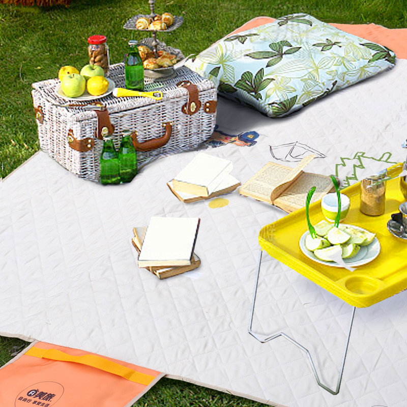 美旅户外出游野餐垫防水防潮垫三层超声波野餐垫沙滩草地露营野餐垫 橙色+米黄色高清大图