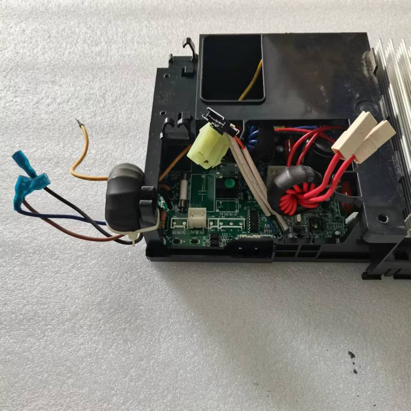 帮客材配 拆机原件 P0970101513 极物 KFR- 35GW/BU(A1)W 外机主板(不带壳) 收前务必验货高清大图