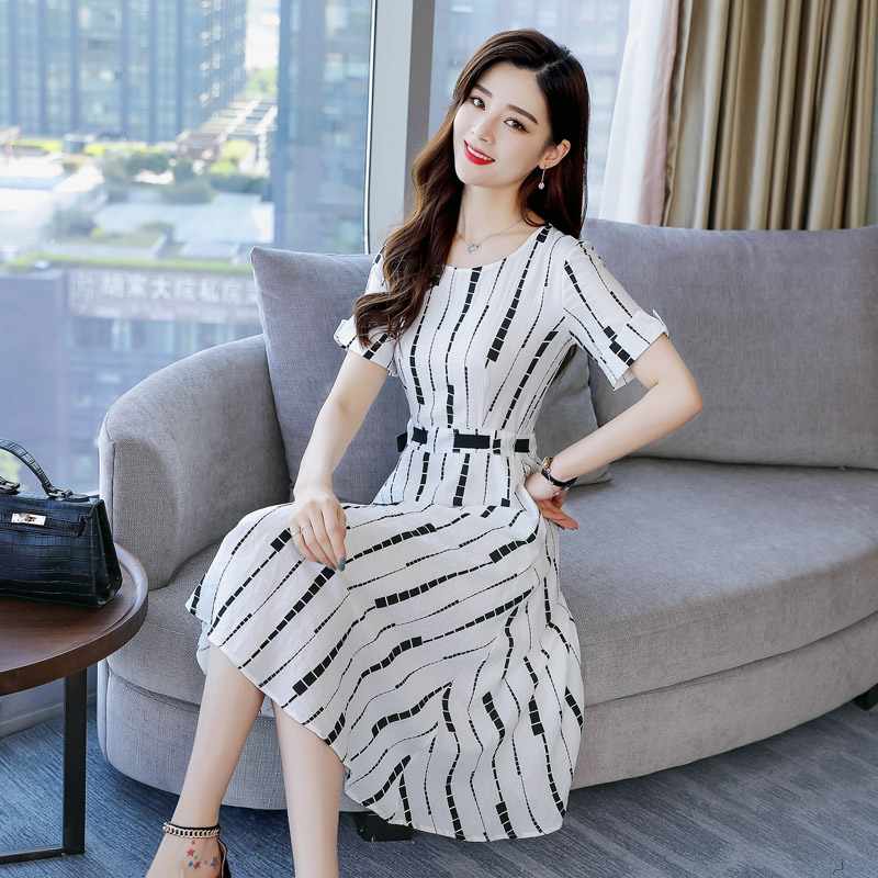 时尚连衣裙棉麻裙女女士新品夏装显瘦中长气质女神范衣服裙子潮