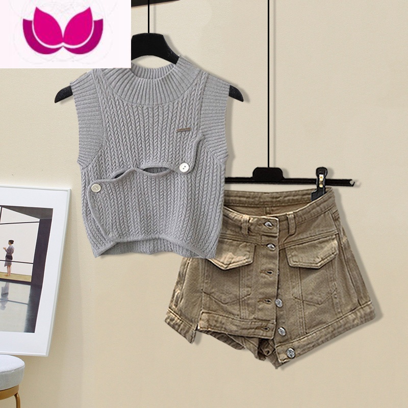 七斓设计感甜辣风减龄套装女夏短款背心无袖针织衫牛仔半身裙裤套高清大图