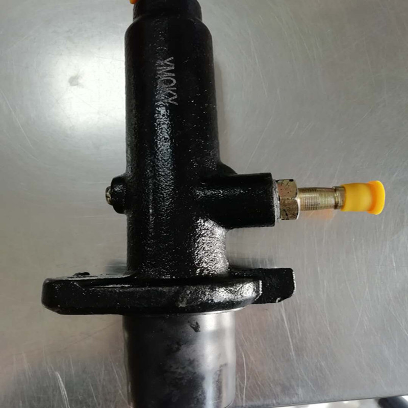 离合器总泵 03式装甲运兵车