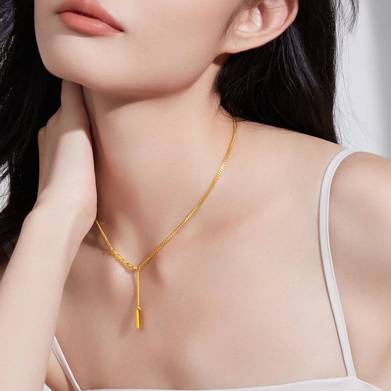 周大福ING系列幸运签小金条足金5G黄金项链吊坠计价(工费:920) F227024图片