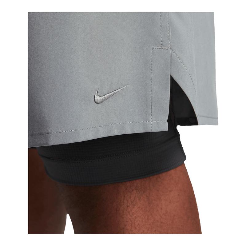 Nike 耐克男款速干支撑英寸合运动跑步训练瑜伽短裤高清大图