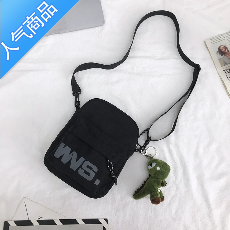 封后小挎包男单肩包ins潮小包时尚潮流斜挎包男士潮牌日系休闲手机包单肩包男