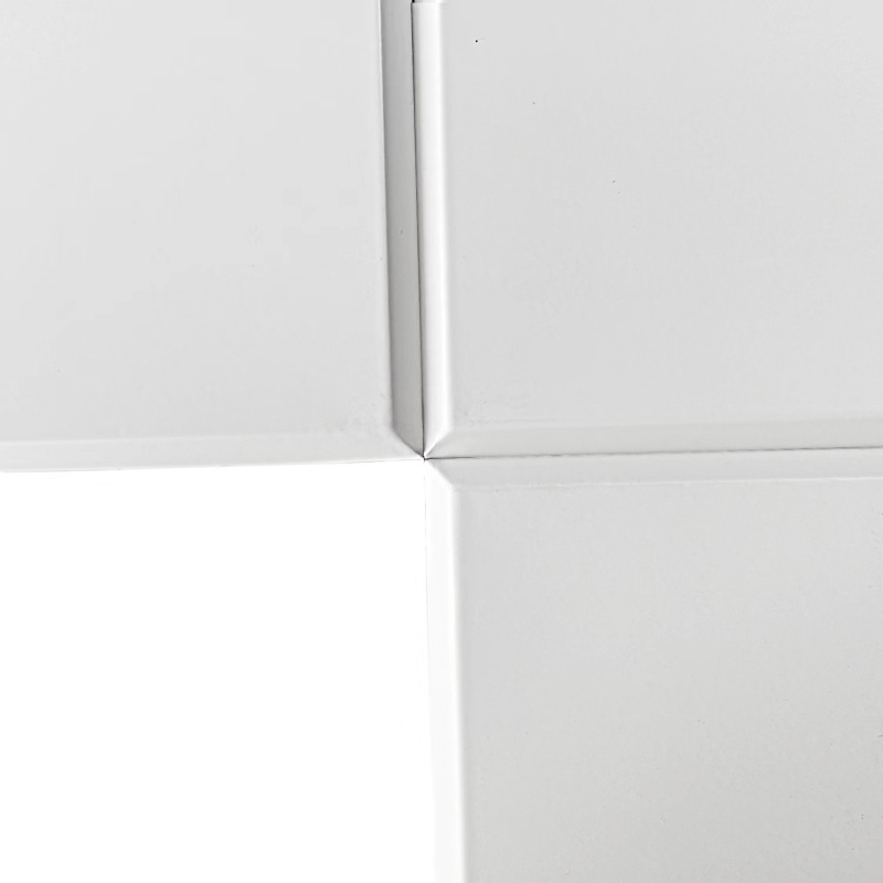 雅越白平面铝扣板600x1200x0.8mm/平方米含龙骨包安