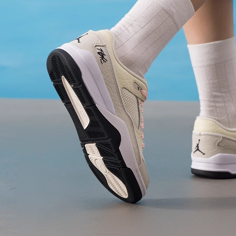 耐克（NIKE）女鞋 新款运动鞋实战健身训练舒适透气休闲篮球鞋IH4105-113 ZP高清大图