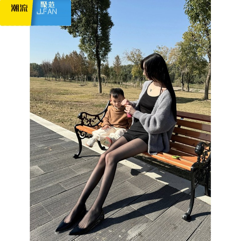 聚范平底单鞋女2024年新款浅口裸色红底法式气质尖头鞋漆皮内增高