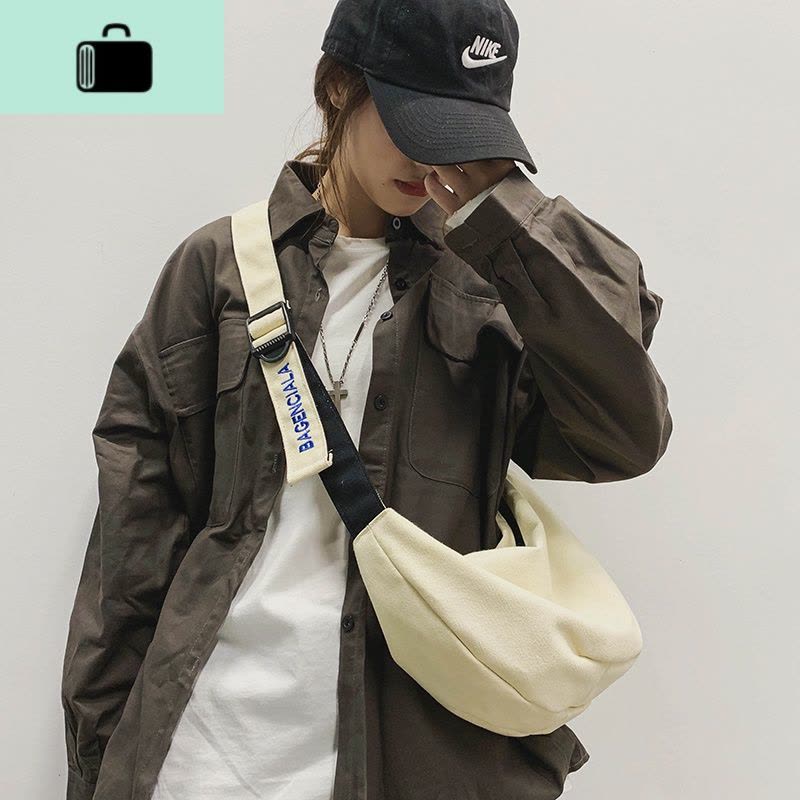 斜挎包女帆布包ins风饺子包日系休闲潮宽肩带单肩挎包简约慵懒风NEW LAKE女斜挎包图片