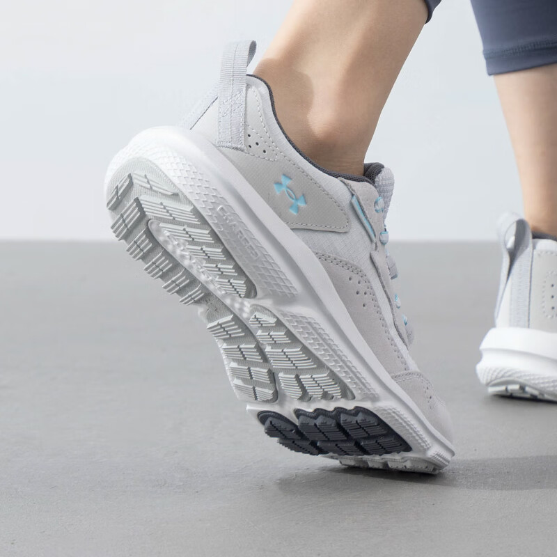 安德玛（Under Armour）女鞋新款轻便透气运动鞋时尚简约舒适缓震跑步鞋3027180-100 ZP高清大图