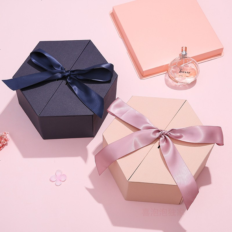 礼盒包装盒简约花盒结婚婚礼伴娘伴手礼回礼六边形六角礼品盒